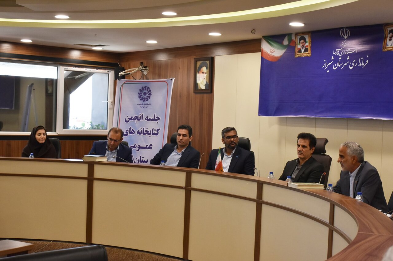 نامگذاری هفتادمین کتابخانه شیراز به نام فرشتگان میناب / گره‌گشایی از پروژه‌های کتابخانه‌ای در روستاهای تفیهان و دارنگون