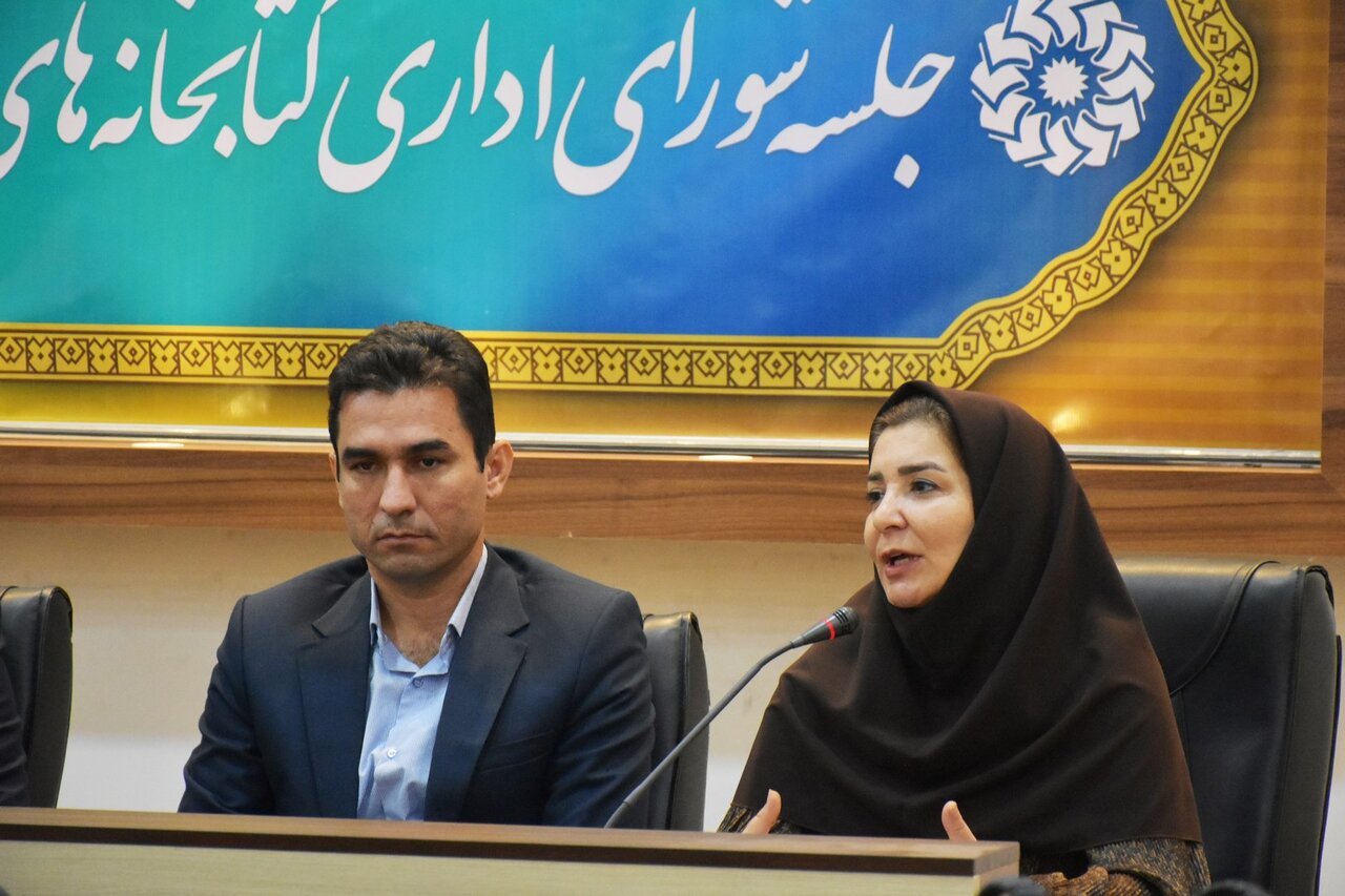 تغییر در مدیریت کتابخانههای عمومی شهرستان شیراز/ بهرام نجفی جایگزین فاطمه صفریراد شد