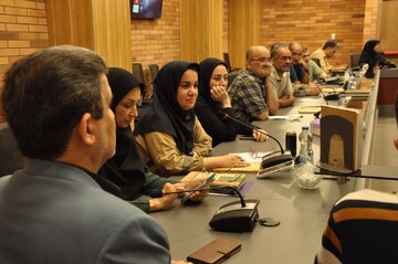 نقد کتاب«اثر عشق...»