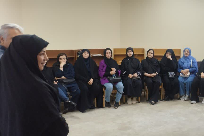 نقشآفرینی کتابخانه دکتر حصیبی اراک در توانمندسازی روانی ناشنوایان