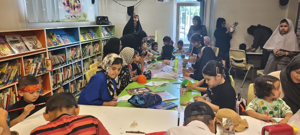 برگزاری برنامه های مناسبتی و کتاب محور در کتابخانه های استان تهران
