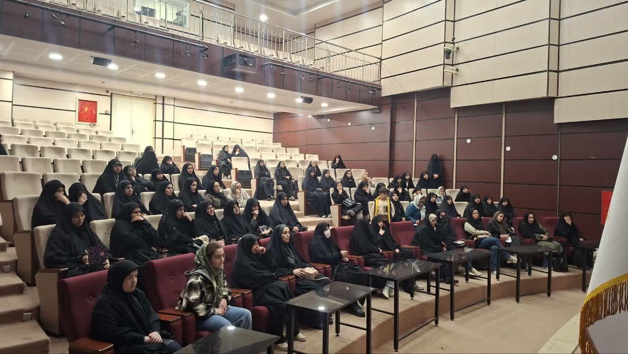 برگزاری دوره آموزشی کار با سلاح در کتابخانه شهید مظاهری مریانج