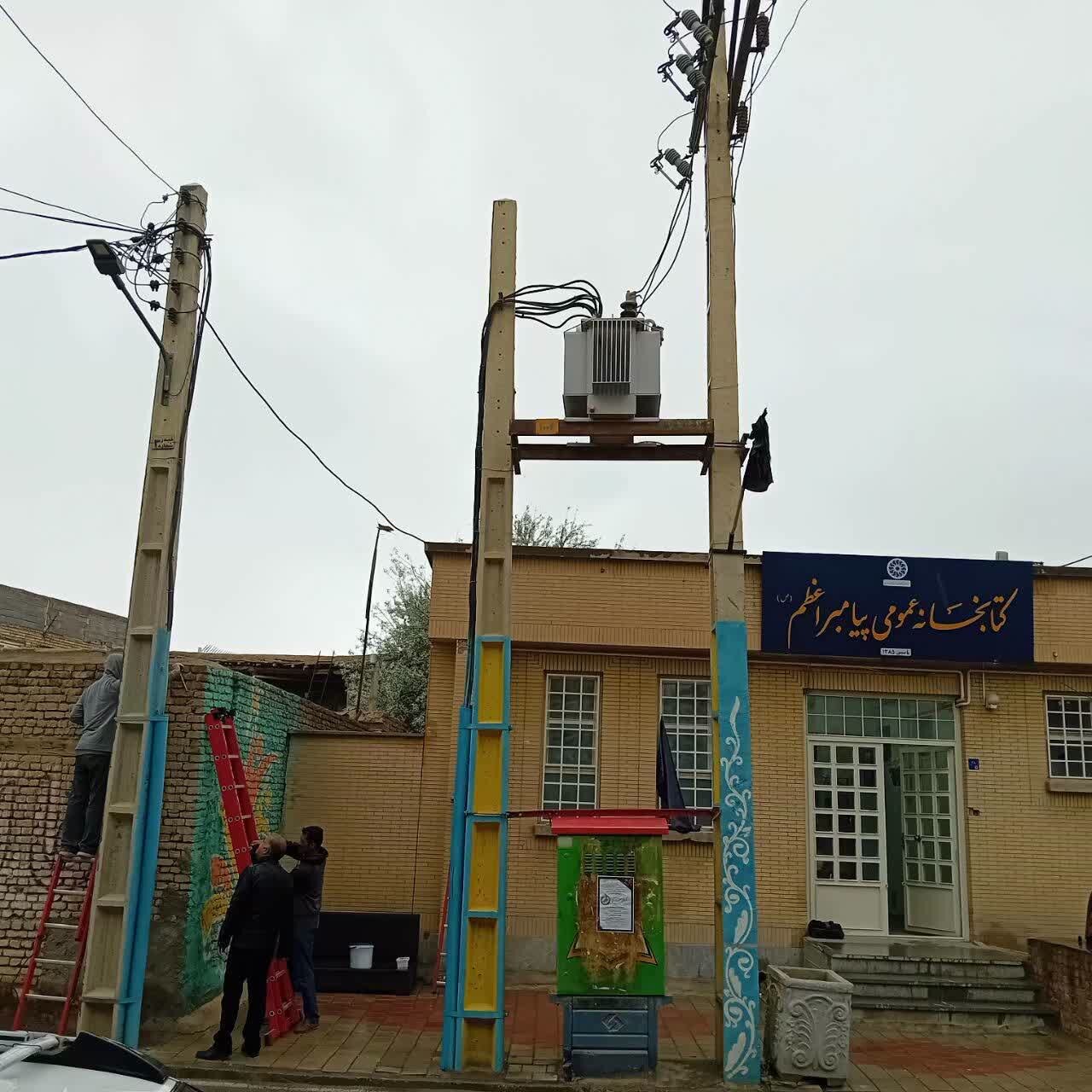 اولین کتابخانه شهرستان همدان به اینترنت فیبر نوری مجهز شد