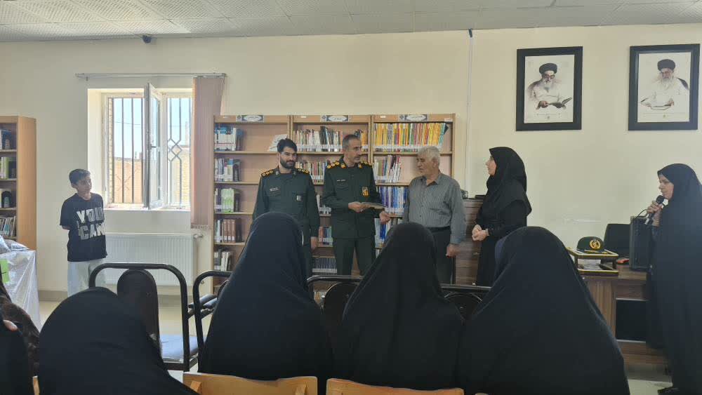 برگزاری جشنواره صنایع دستی در کتابخانه قلمچی روستای عبدالرحیم همدان