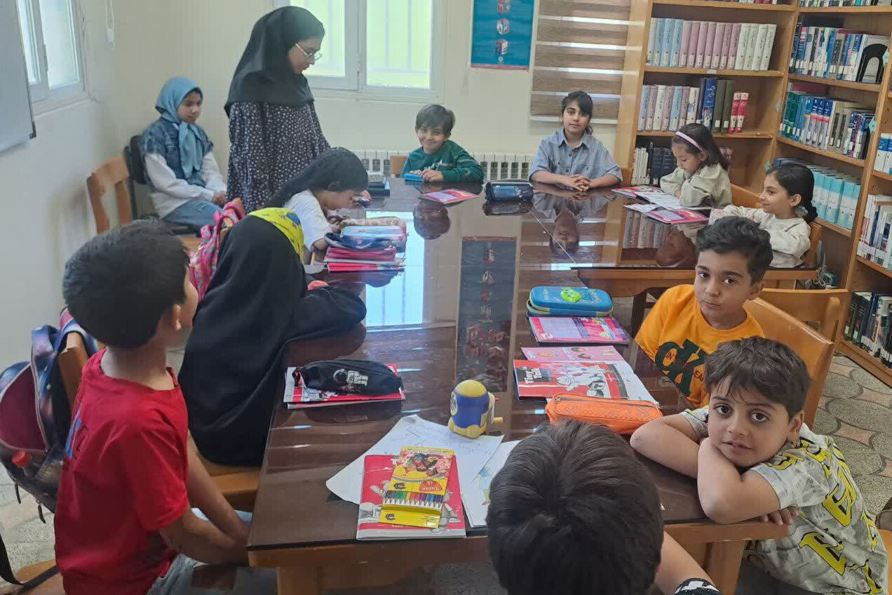 کتابخانه شهدای قورچیباشی میزبان برنامههای فرهنگی آموزشی شد