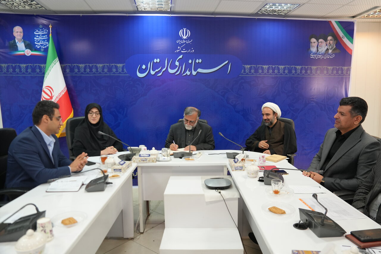 جلسه انجمن کتابخانه های لرستان به ریاست معاون سیاسی امنیتی استاندار برگزار شد