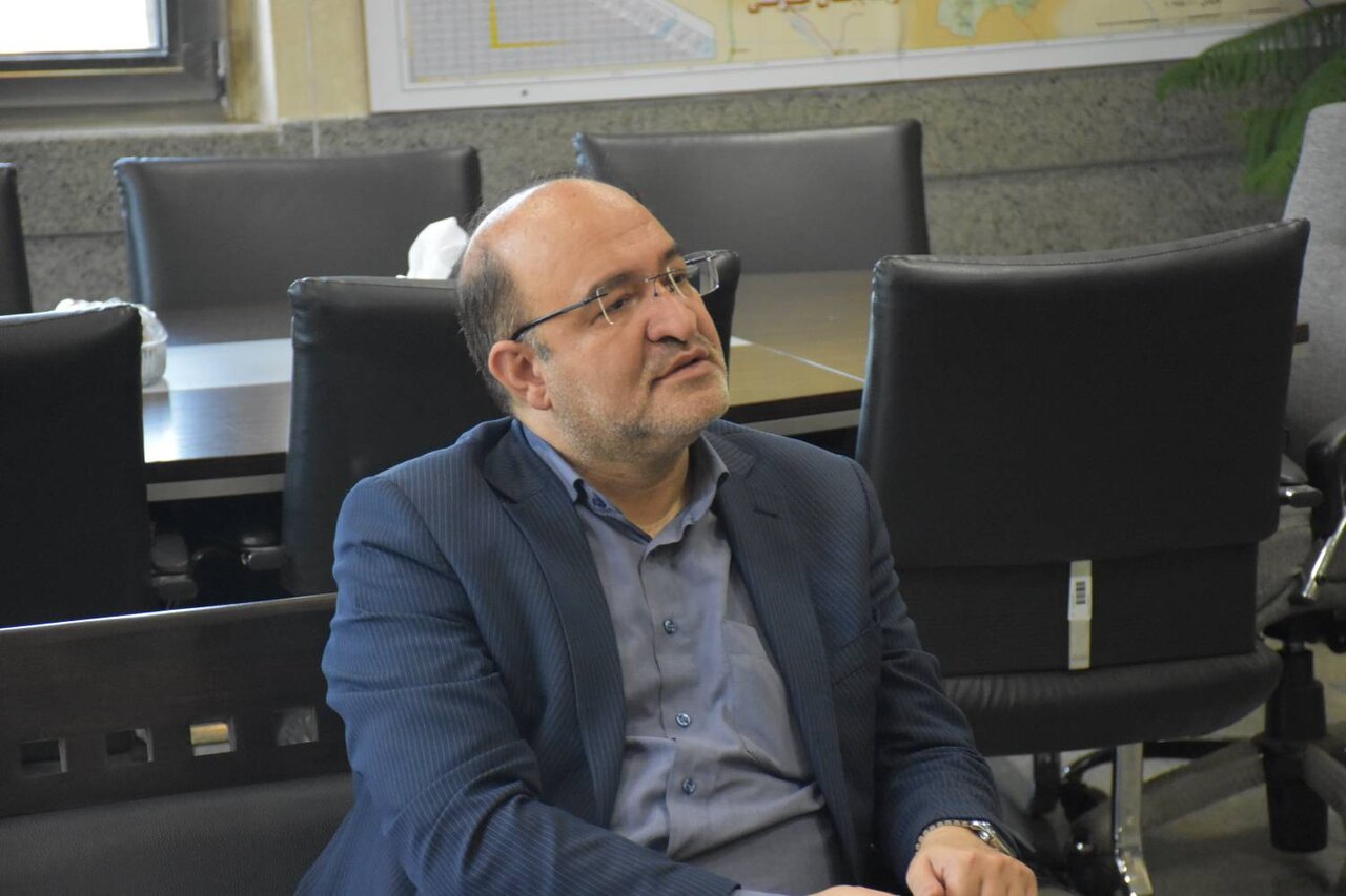 دیدار مدیرکل کتابخانههای عمومی آذربایجان شرقی با معاون هماهنگی امور عمرانی استانداری