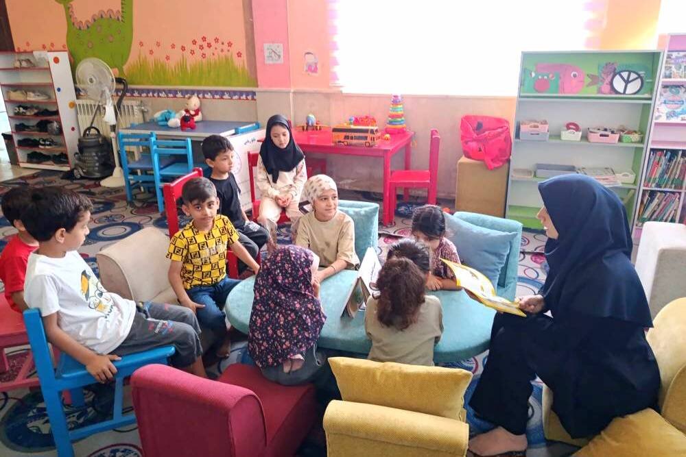 کتابخانه عمومی نوکنده بندرگز میزبان نشست «خانواده کتابخوان» شد