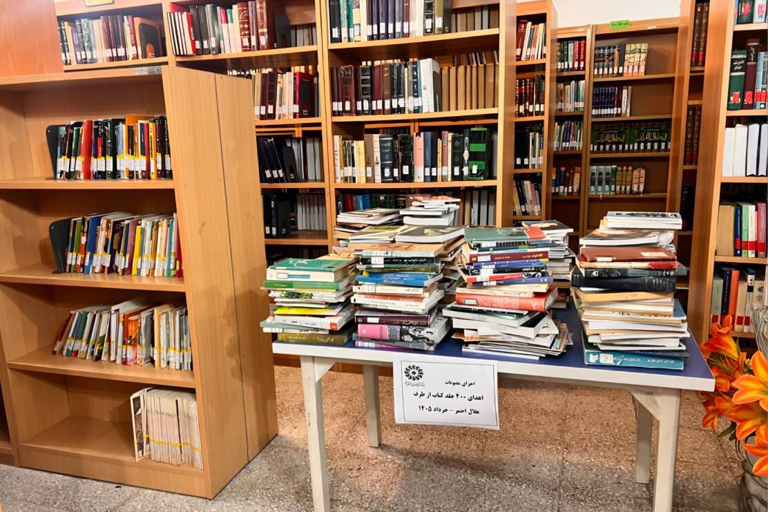 ۴۰۰ جلد کتاب به کتابخانههای شهرستان ترکمن اهدا شد