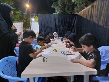 برپایی موکب «کتابِ حسینی» در آذربایجان‌غربی؛ رویدادی که همزمان با آغاز ماه محرم، عشق به اهل بیت (ع) را با ترویج فرهنگ کتاب‌خوانی پیوند زد.