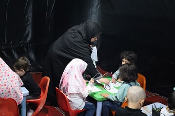 برپایی موکب «کتابِ حسینی» در آذربایجان‌غربی؛ رویدادی که همزمان با آغاز ماه محرم، عشق به اهل بیت (ع) را با ترویج فرهنگ کتاب‌خوانی پیوند زد.