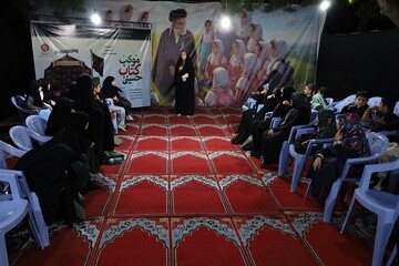 برپایی موکب «کتابِ حسینی» در آذربایجان‌غربی؛ رویدادی که همزمان با آغاز ماه محرم، عشق به اهل بیت (ع) را با ترویج فرهنگ کتاب‌خوانی پیوند زد.