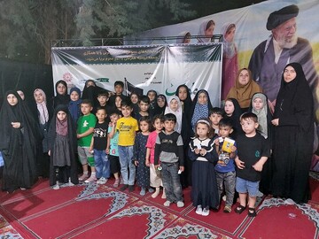 برپایی موکب «کتابِ حسینی» در آذربایجان‌غربی؛ رویدادی که همزمان با آغاز ماه محرم، عشق به اهل بیت (ع) را با ترویج فرهنگ کتاب‌خوانی پیوند زد.
