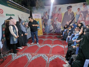 برپایی موکب «کتابِ حسینی» در آذربایجان‌غربی؛ رویدادی که همزمان با آغاز ماه محرم، عشق به اهل بیت (ع) را با ترویج فرهنگ کتاب‌خوانی پیوند زد.