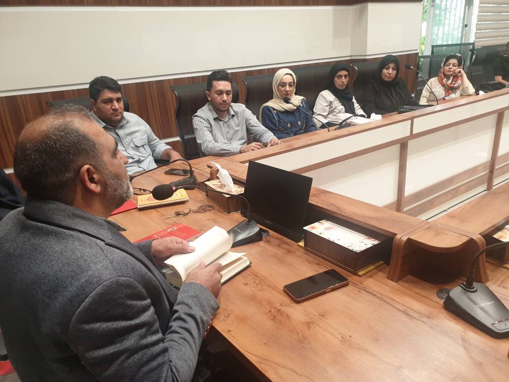 تنوع برنامه‌های فرهنگی و آموزشی در کتابخانه مرکزی تبریز؛ از نمایشگاه هنری کودکان تا نشست‌های ادبی و گردشگری