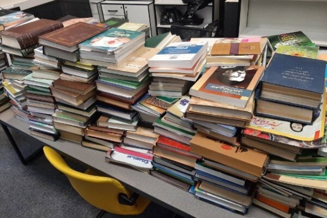 اهدای بیش از ۶ هزار نسخه کتاب به کتابخانه‌های عمومی استان سمنان در سه ماهه نخست سال ۱۴۰۵