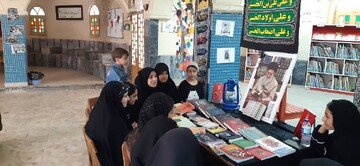 فضاسازی، نقاشی و نشست کتابخوانی عاشورایی در کتابخانه علامه بحرالعلوم بروجرد
