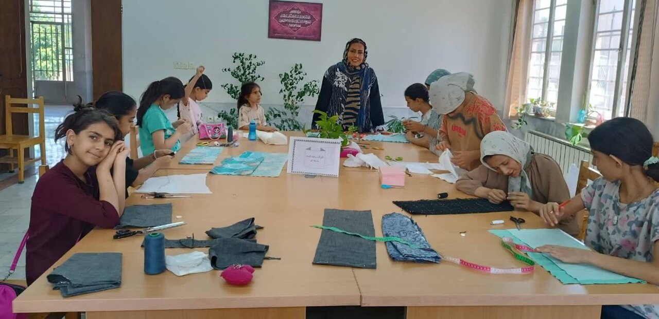 کتابخانه‌های استان تهران با هدف ترویج کتابخوانی میزبان دوستداران کتاب شدند