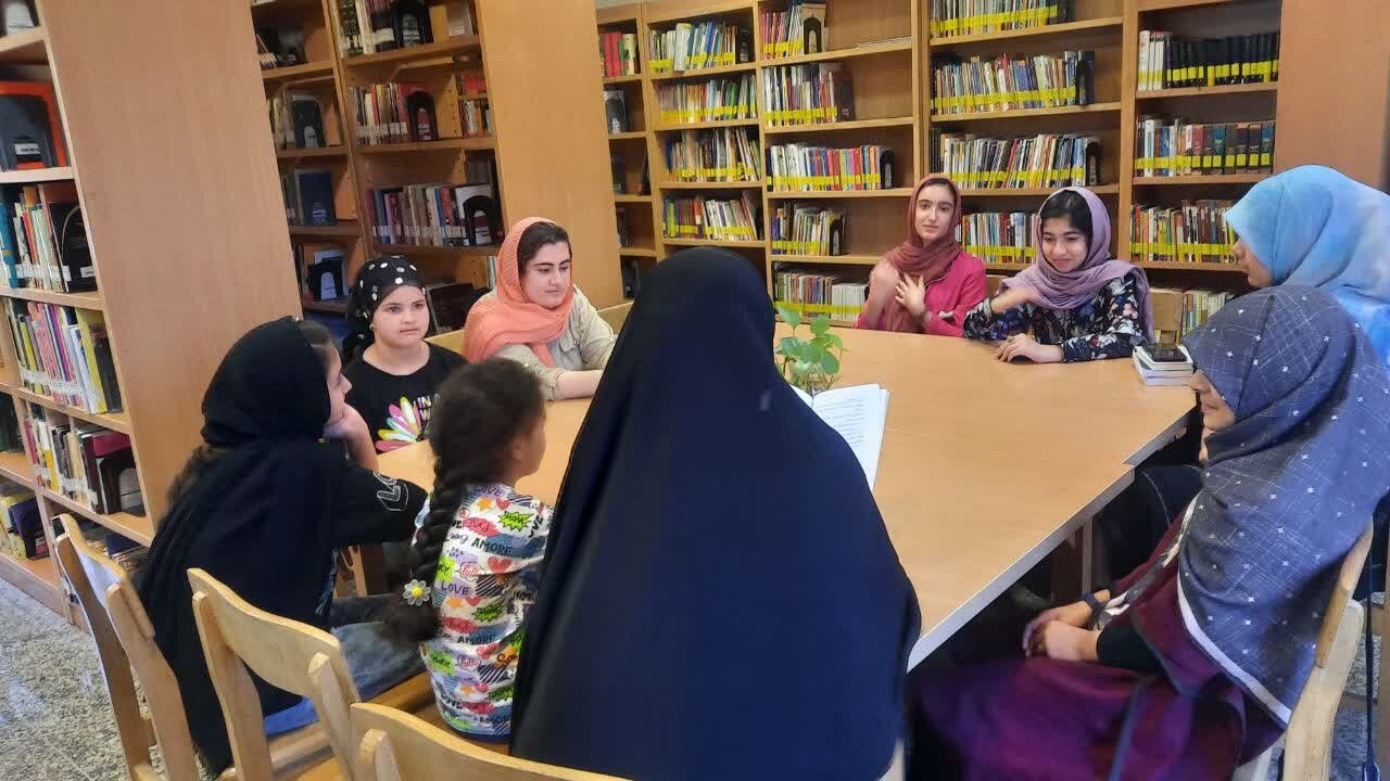 جمعخوانی کتاب «شکوه محراب» در کتابخانه فردوسی پیشوا