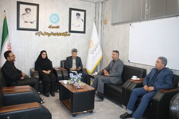 تسهیل دسترسی به منابع مالی و ارتقای رفاه کارکنان کتابخانه‌های عمومی استان با همراهی بانک تجارت