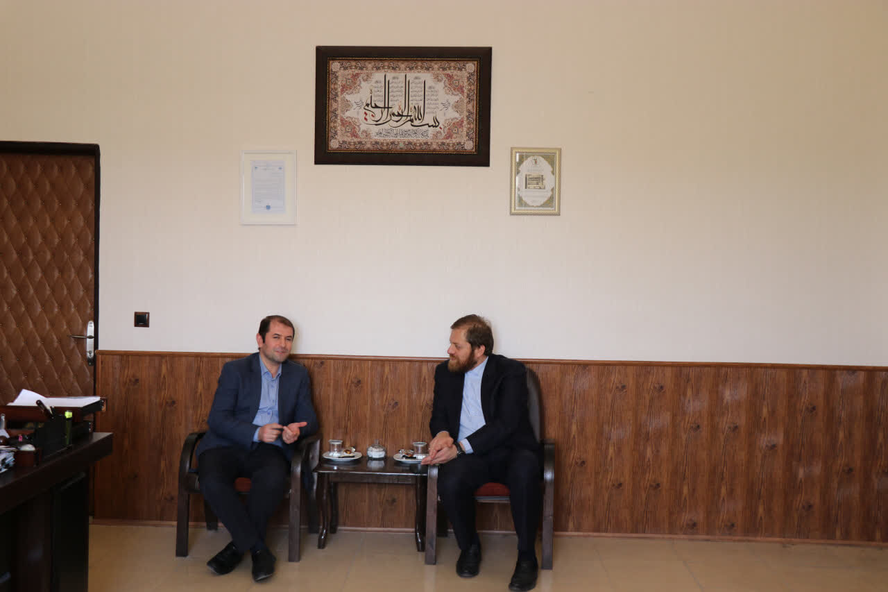 برگزاری نشست مشترک مدیر برنامه‌ریزی فرهنگی و اجتماعی دانشگاه محقق اردبیلی با مدیرکل کتابخانه‌های عمومی استان اردبیل