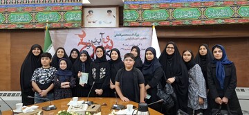 عصر شعر «آیینِ سرخِ کلمات» در کتابخانه مرکزی پارک شهر