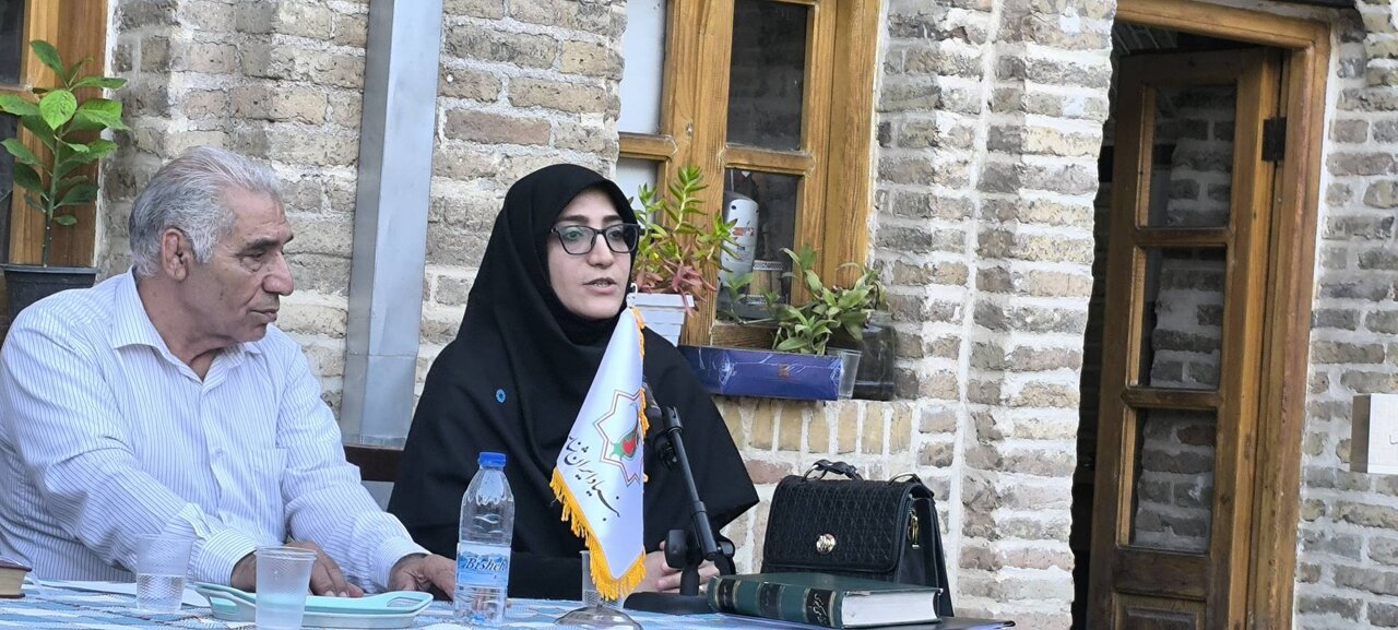 نشست نظامیخوانی در بنیاد ایرانشناسی شعبه لرستان با حضور مسئولان فرهنگی استان
