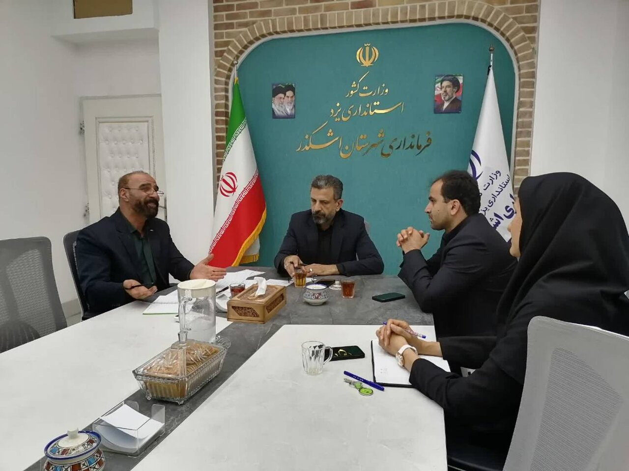 نخستین جلسه انجمن کتابخانههای عمومی شهرستان اشکذر برگزار شد؛ تأکید بر نقش کتابخانهها در غنیسازی اوقات فراغت تابستانی