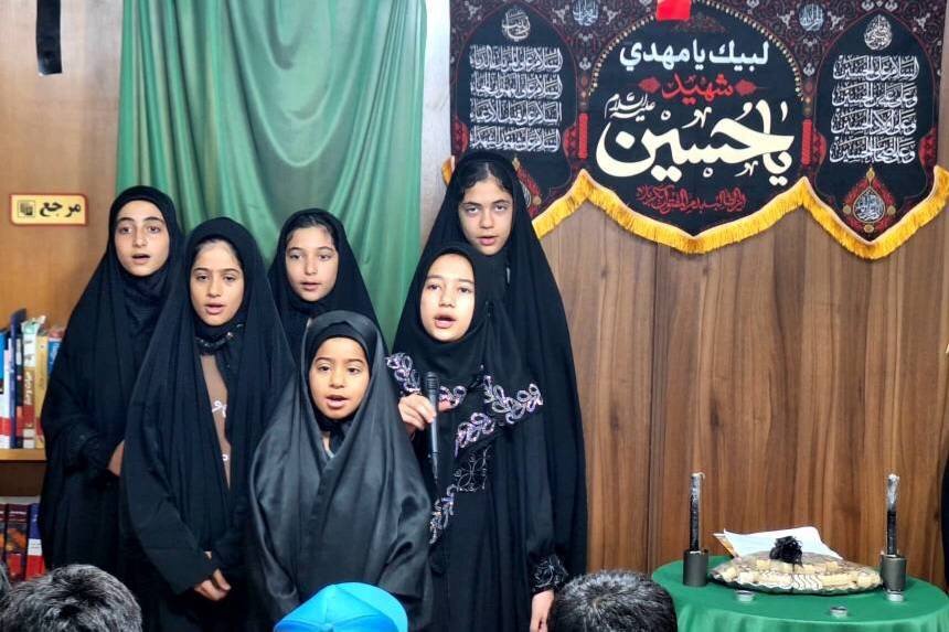 ویژه‌برنامه آشنایی کودکان با فرهنگ عاشورا در کتابخانه صفی‌آباد برگزار شد