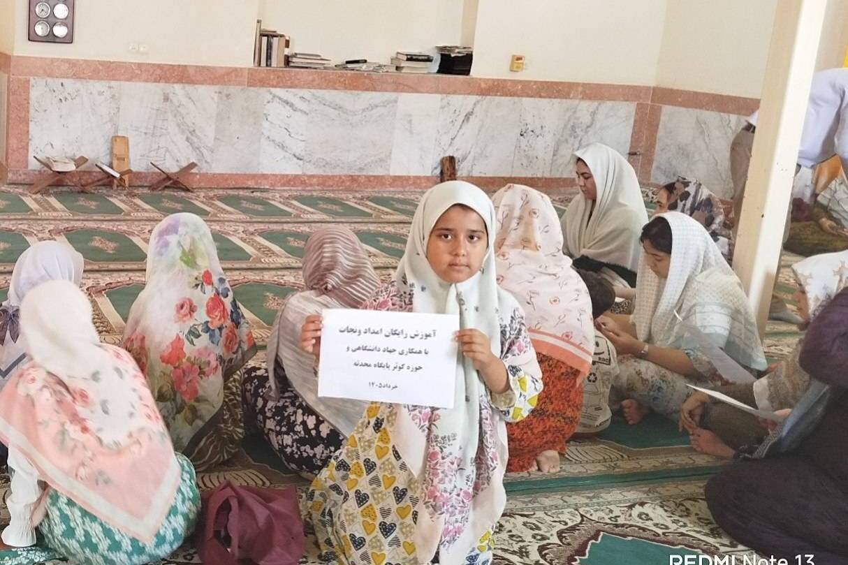 دوره امداد و نجات برای اعضای کتابخانه عمومی حکمت کلاله برگزار شد