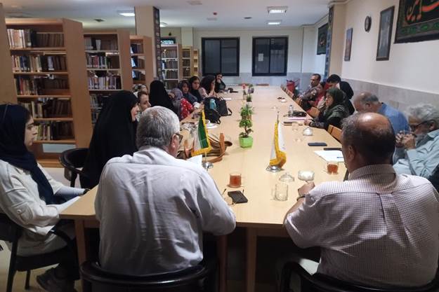 سهگانه فرهنگ و عاشورا در کتابخانههای عمومی شهرستان گلبهار؛ از قرآن و حماسه تا شعر آیینی
