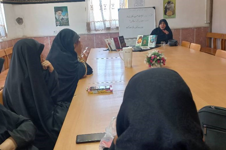 کودکان با کتاب، قصه و هنر به استقبال محرم رفتند