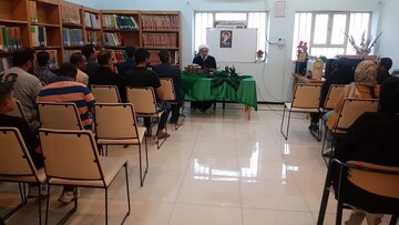 طنین سوگ حسینی در محفل روشندلان آبادانی / تجهیزات جدید آی‌تی به بخش نابینایان اهدا شد