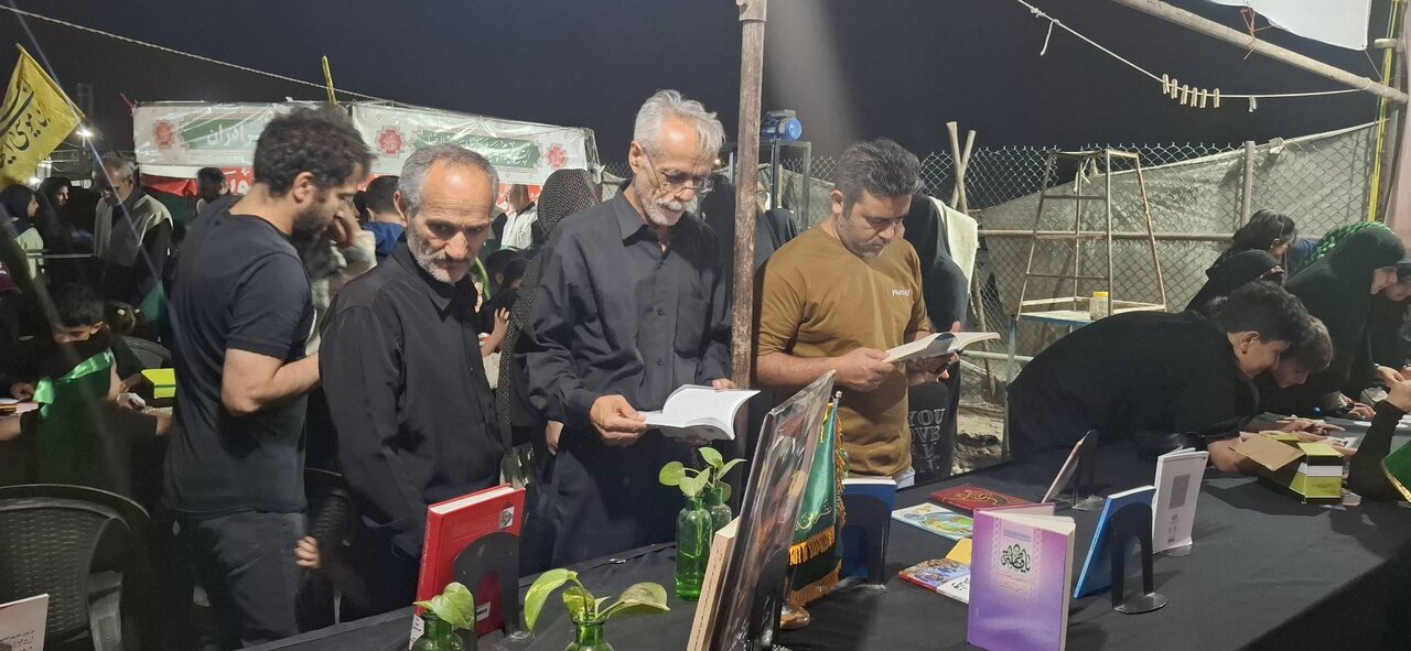 برپایی غرفه فرهنگی در مراسم عزاداری ایام محرم در تجمعات شبانه ملارد