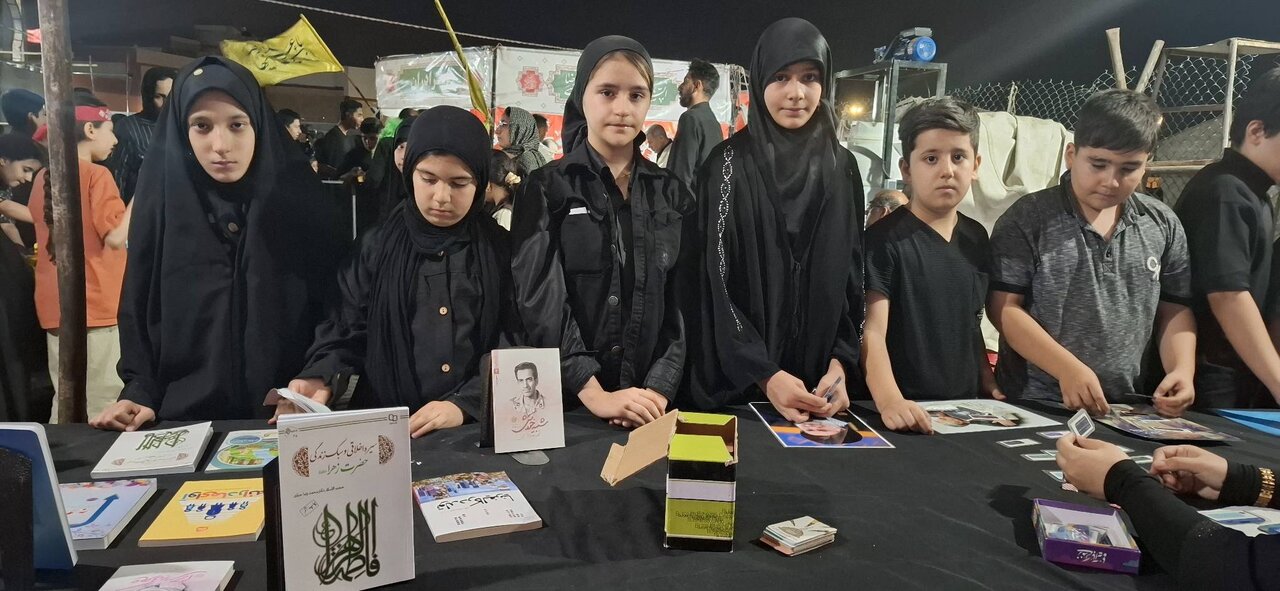 برپایی غرفه فرهنگی در مراسم عزاداری ایام محرم در تجمعات شبانه ملارد