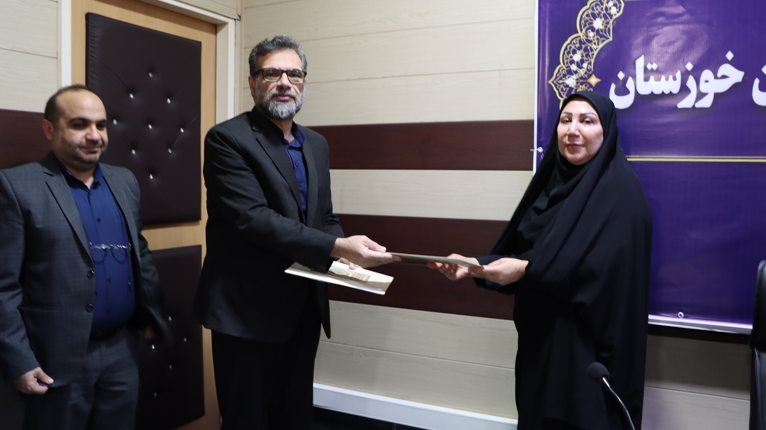 انتصاب سرپرست جدید کتابخانه مرکزی خوزستان با تأکید بر تداوم خدمات و همافزایی