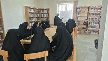برگزاری برنامه‌های فرهنگی و عاشورایی در کتابخانه عمومی «قلم‌چی» روستای عبدالرحیم