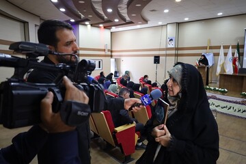 آیین رونمایی از کتاب «چو ماهی»