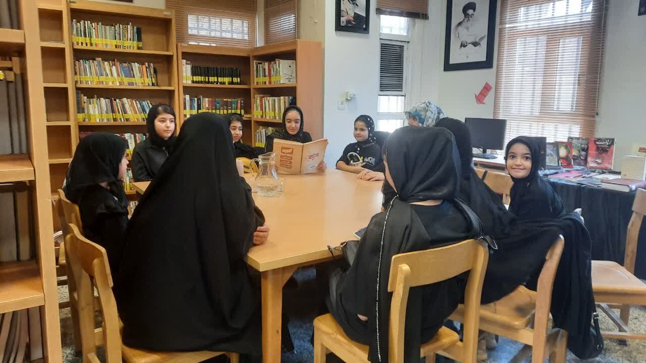 برنامه‌های کتاب‌محور با شور و معنویت ماه محرم در کتابخانه‌ها برگزار شد