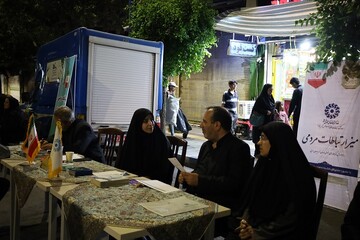 برپایی میز خدمت کتابخانه‌های عمومی آذربایجان غربی در طرح «رزمگاه‌های شبانه» ارومیه