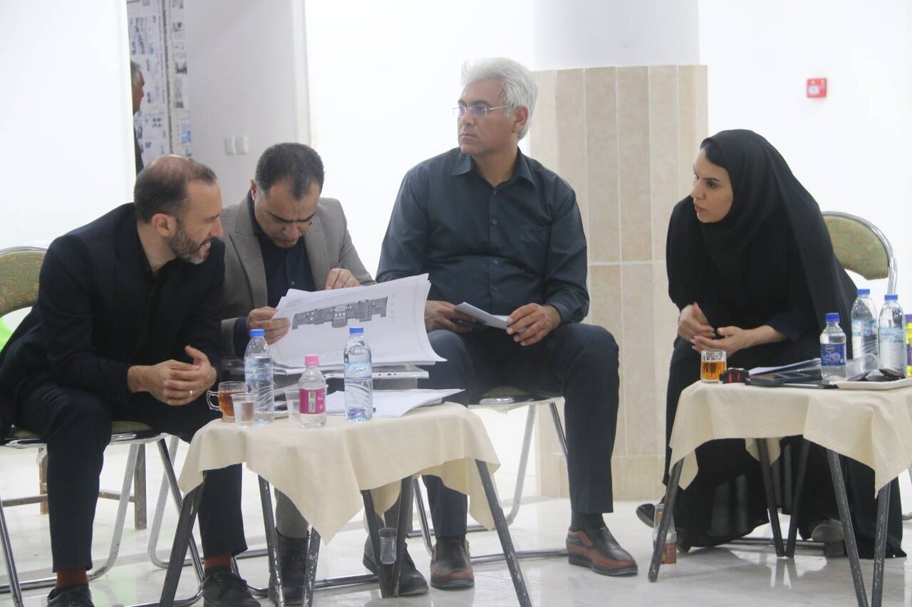 آخرین نواقص پروژه کتابخانه مرکزی لار بررسی شد/ کتابخانه مرکزی لارستان بعد از ۱۷ سال در آستانه افتتاح