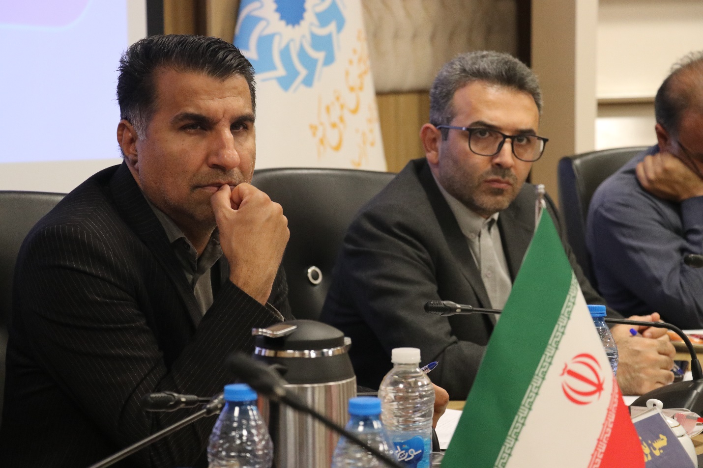 تأکید مدیرکل کتابخانههای عمومی خراسان رضوی بر همافزایی برای برگزاری باشکوه آیین تشییع رهبر شهید