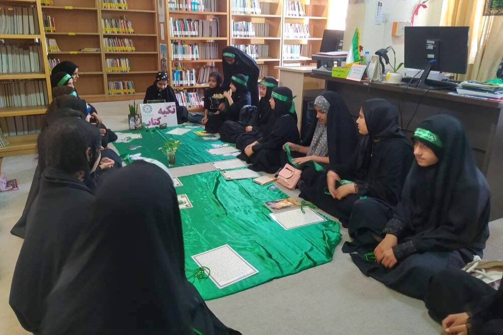 کتابخانه حاج رجبعلی عطری گلند رامیان، تکیهگاه فرهنگ عاشورا و کتابخوانی شد