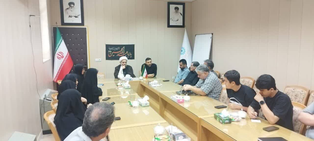 بررسی اشعار صائب تبریزی در اندیشه رهبر شهید
