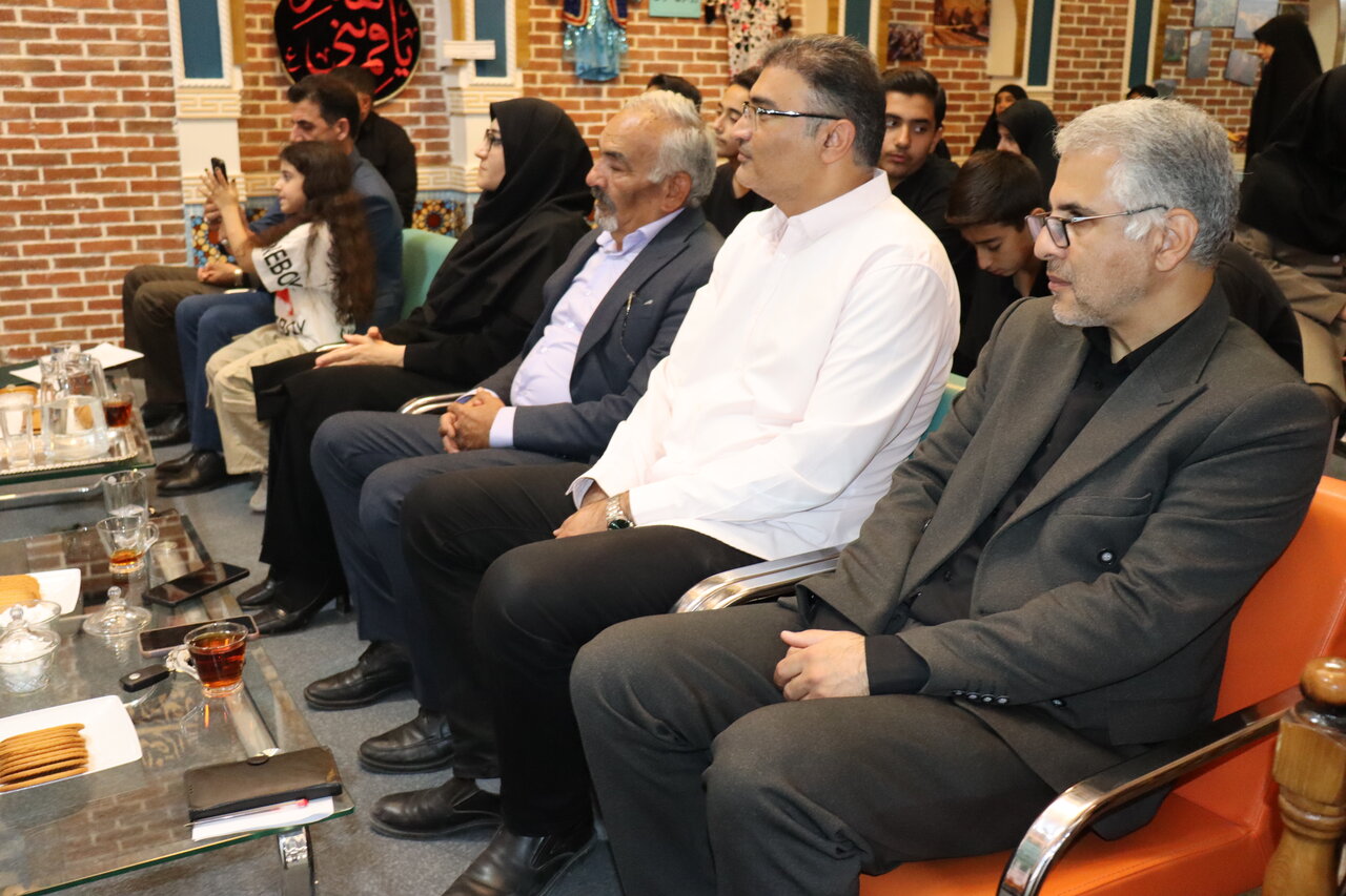 برگزاری محفل ادبی «صائب نازک سخن» با حضور شاعران برجسته لرستانی