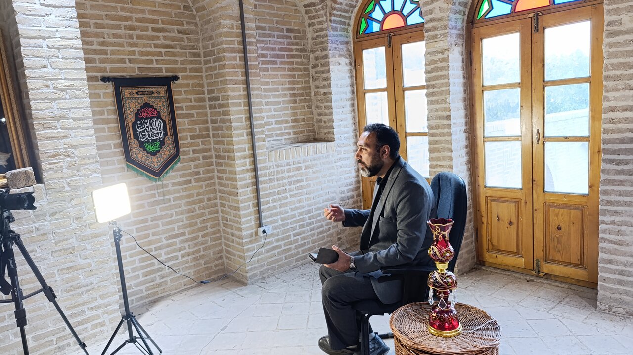 «آیین سرخ کلمات»؛ روایتی هنرمندانه در رثای سوگواری محرم و «بدرقه آقای شهید ایران» در قاب شبکه استانی