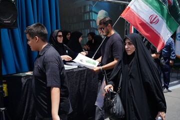 موکب «باید برخاست» نهاد کتابخانه‌های عمومی کشور در مراسم وداع و بدرقه رهبر شهید