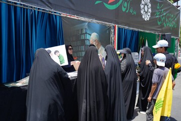 موکب «باید برخاست» نهاد کتابخانه‌های عمومی کشور در مراسم وداع و بدرقه رهبر شهید