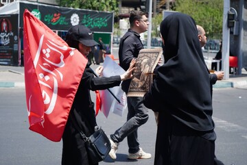 موکب «باید برخاست» نهاد کتابخانه‌های عمومی کشور در مراسم وداع و بدرقه رهبر شهید