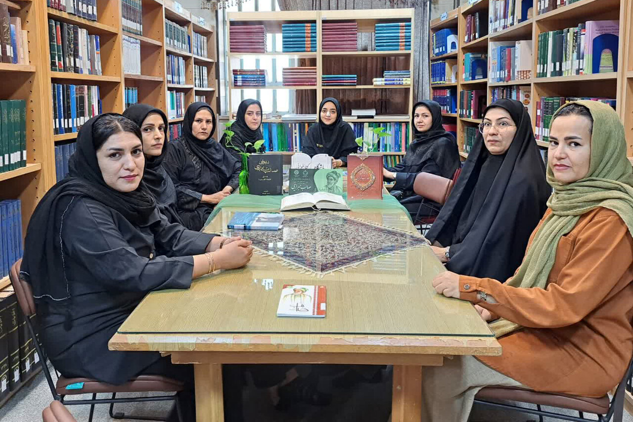 محافل ادبی «صائب نازک سخن» در کتابخانههای عمومی استان مرکزی
